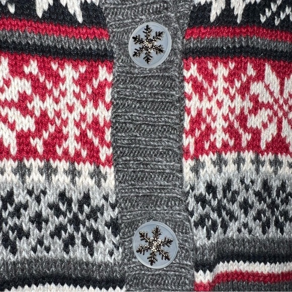 Woolrich Women’s Red and Gray Button Front Cardigan Fairisle Sweater Size Medium - Picture 8 of 9